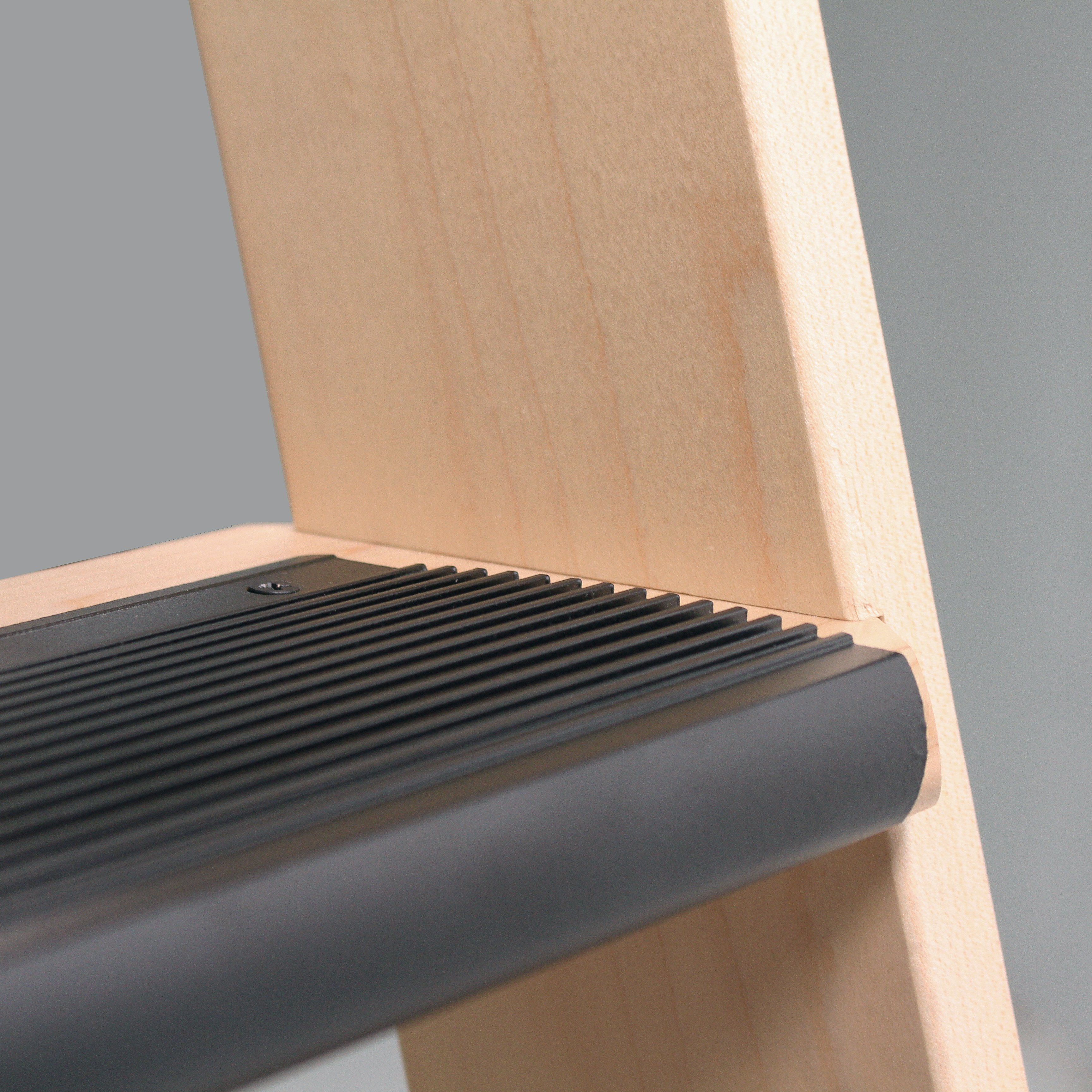 QuietGlide_StepTread_Black